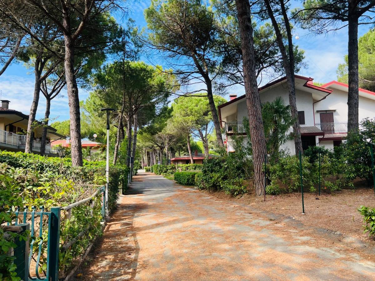 Villa Honey Sunset Lignano Sabbiadoro Exterior photo